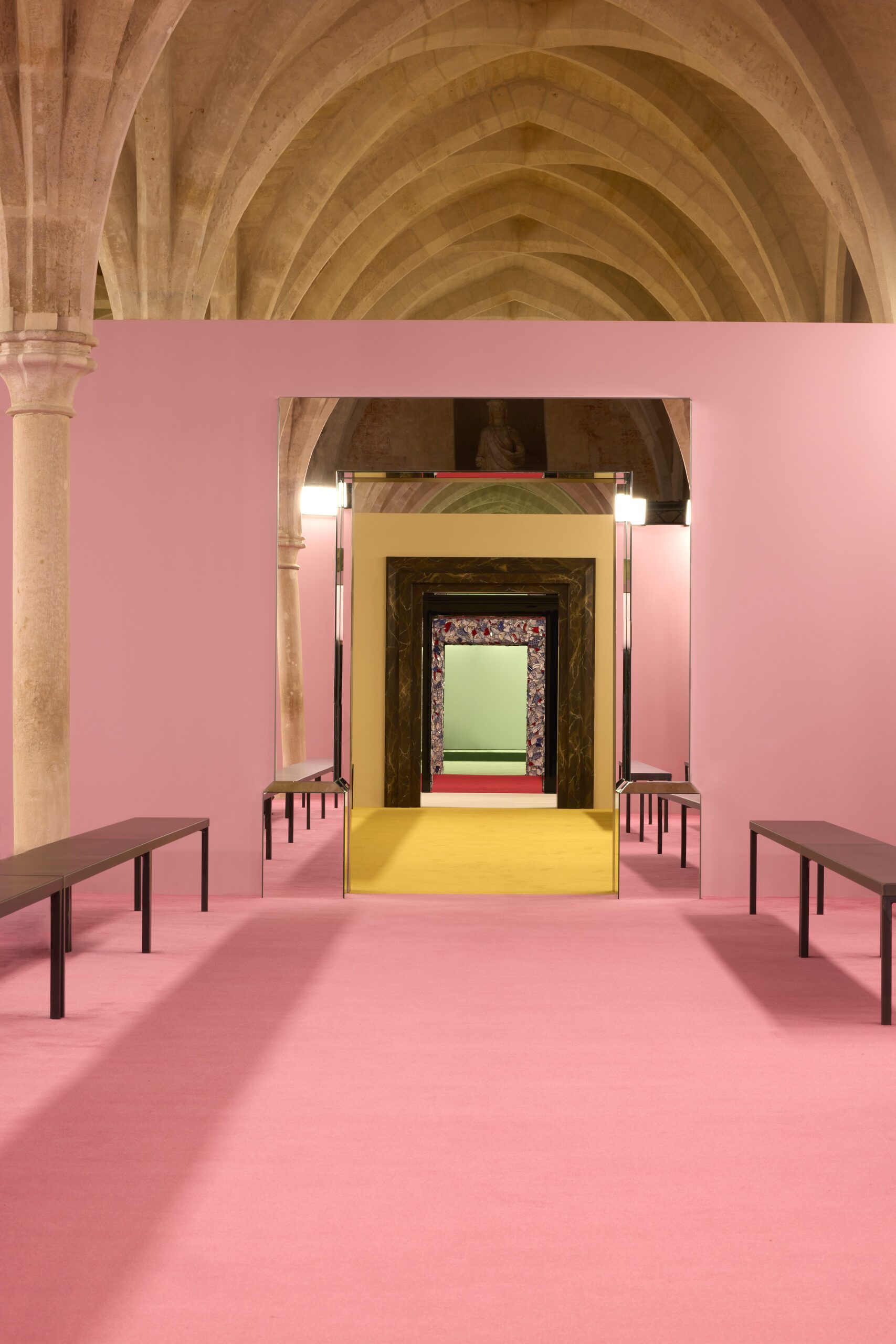 Acne studio show fw26 — set design and set building by LOOPPP, Pantin, Paris (image 3 of 7)