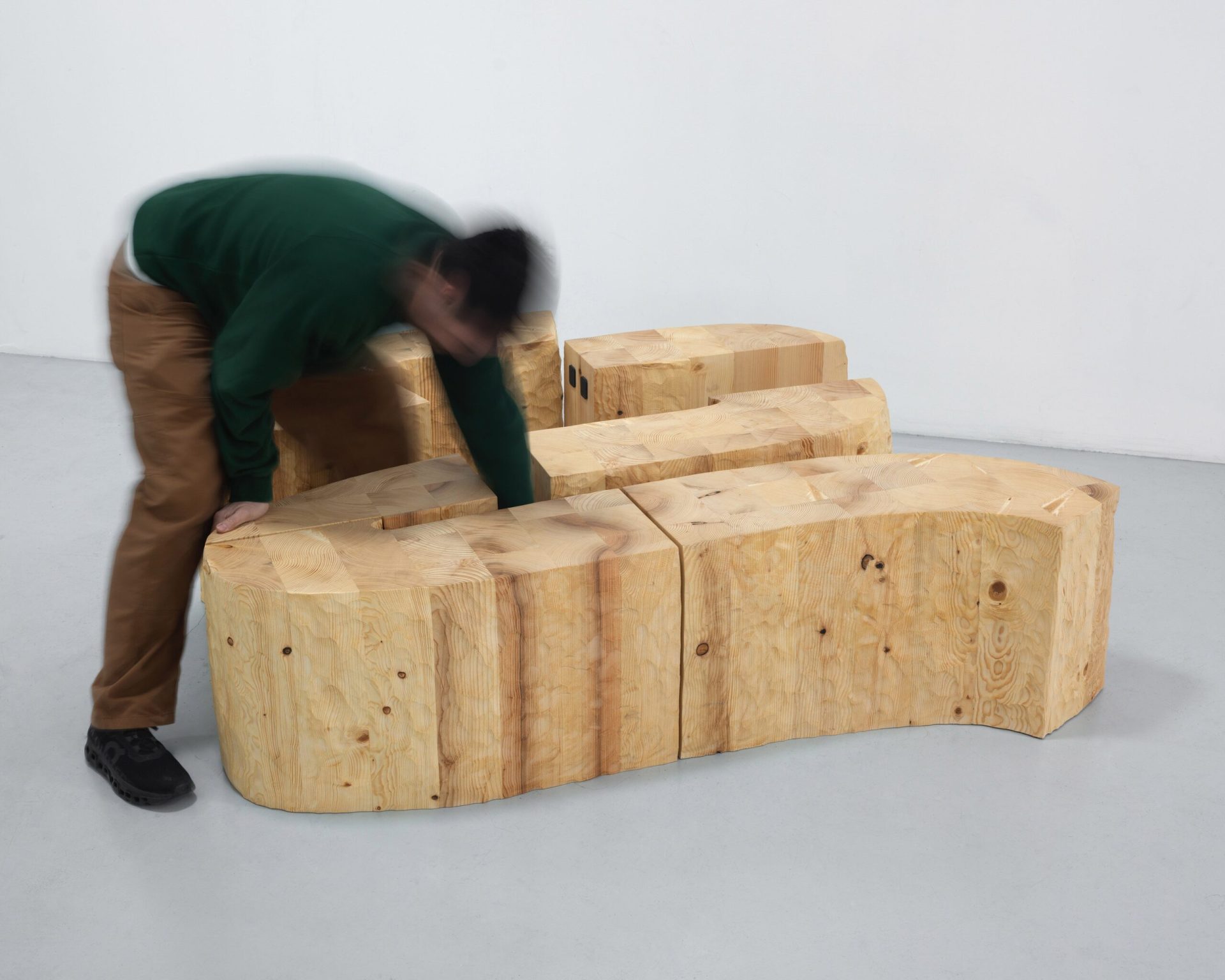 Distance Bench — set design and set building by LOOPPP, Pantin, Paris (image 2 of 6)