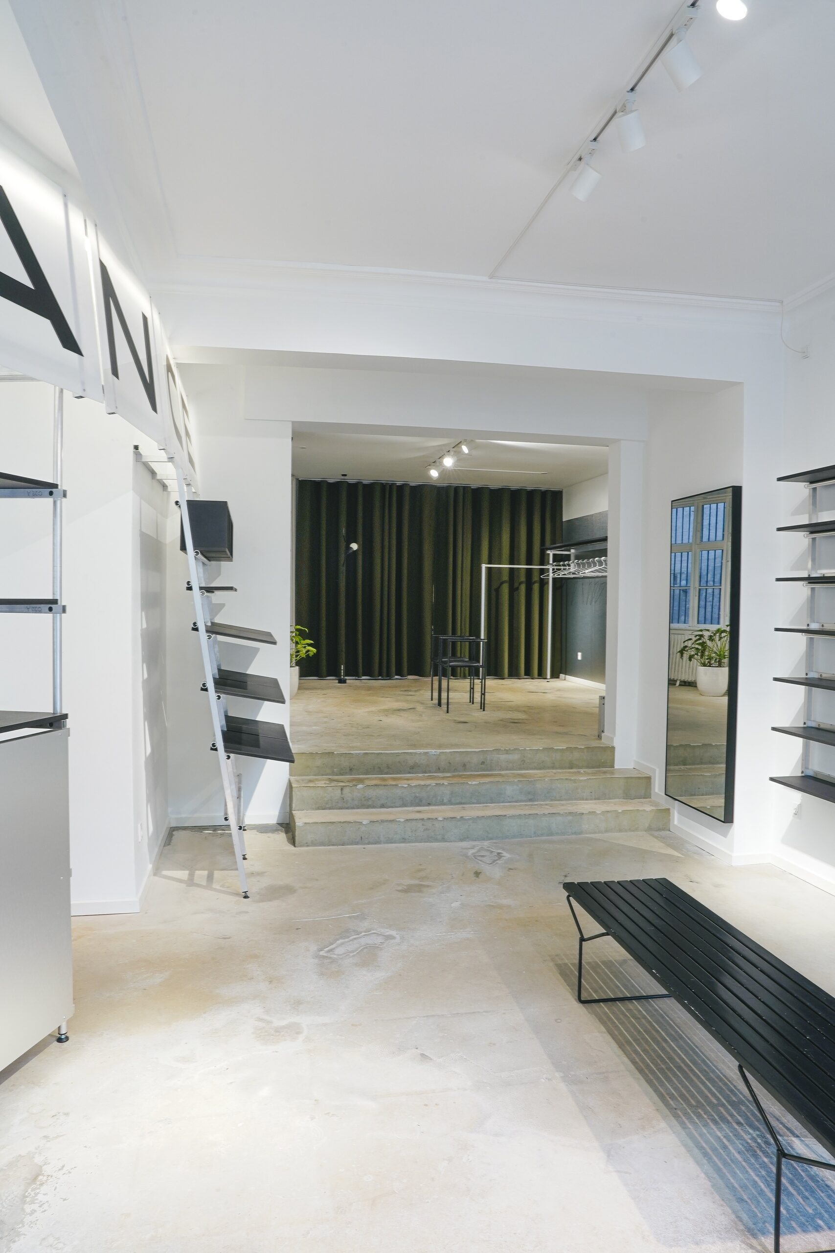 Distance CPH — set design and set building by LOOPPP, Pantin, Paris (image 8 of 13)