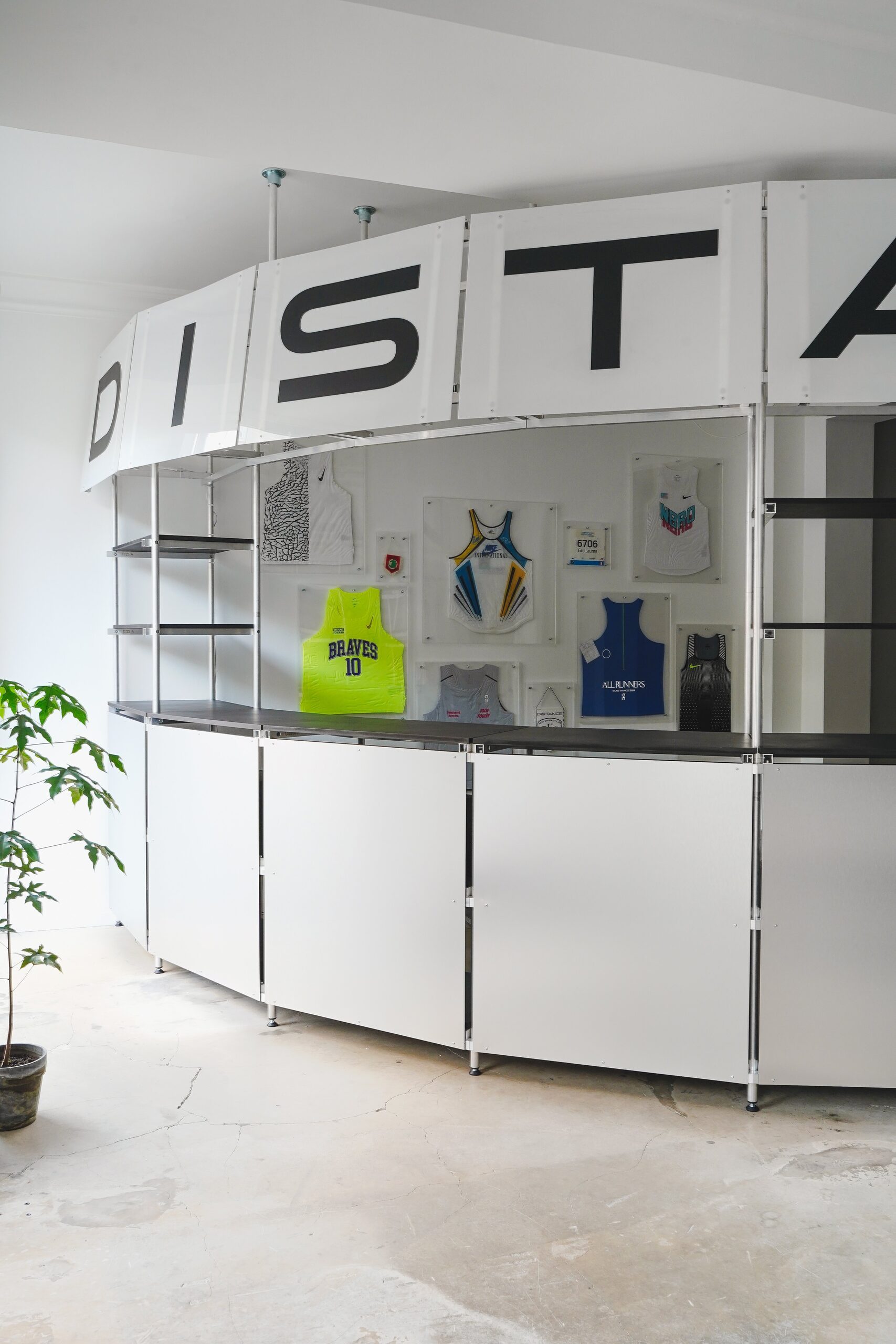 Distance CPH — set design and set building by LOOPPP, Pantin, Paris (image 1 of 13)
