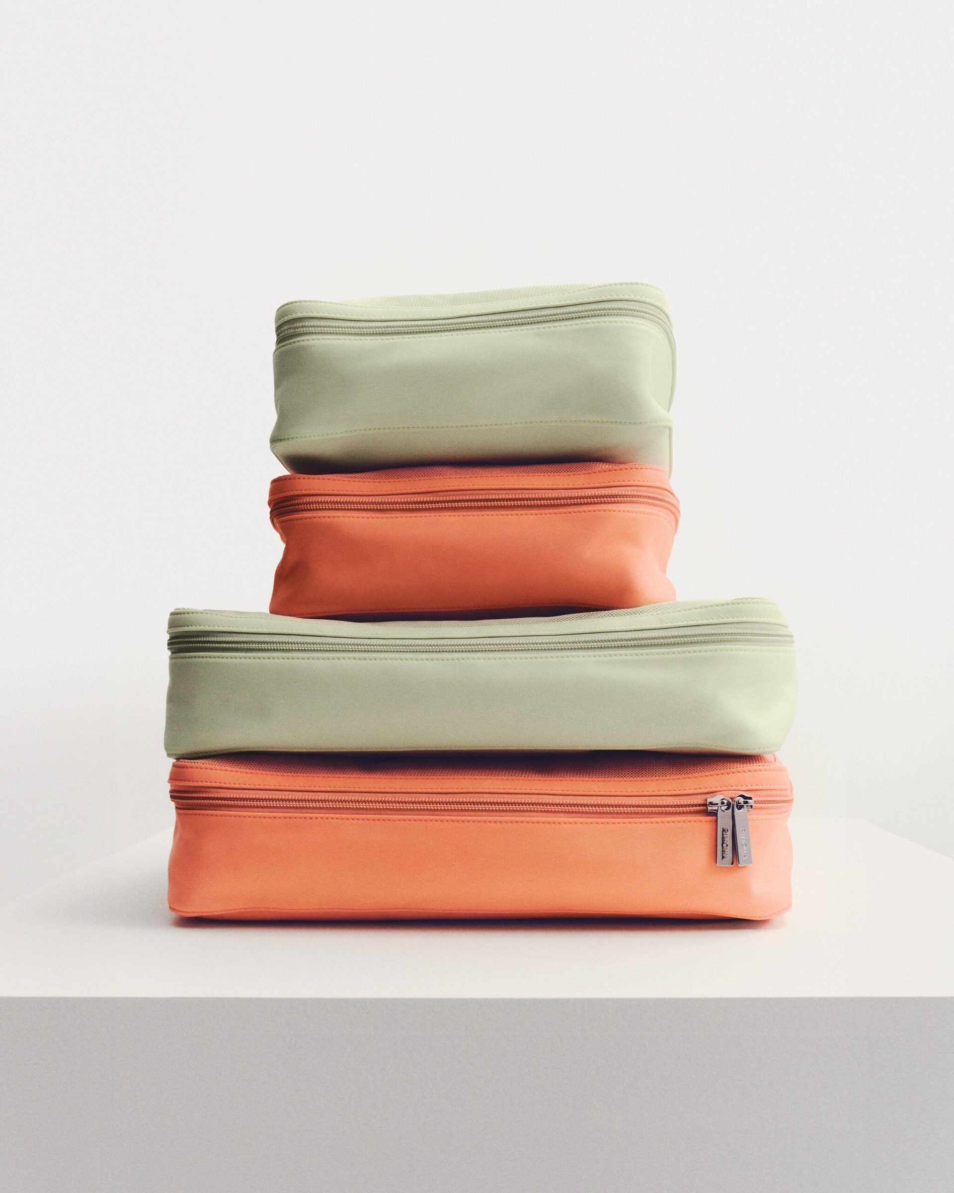 rimowa 1 — set design and set building by LOOPPP, Pantin, Paris (image 14 of 14)