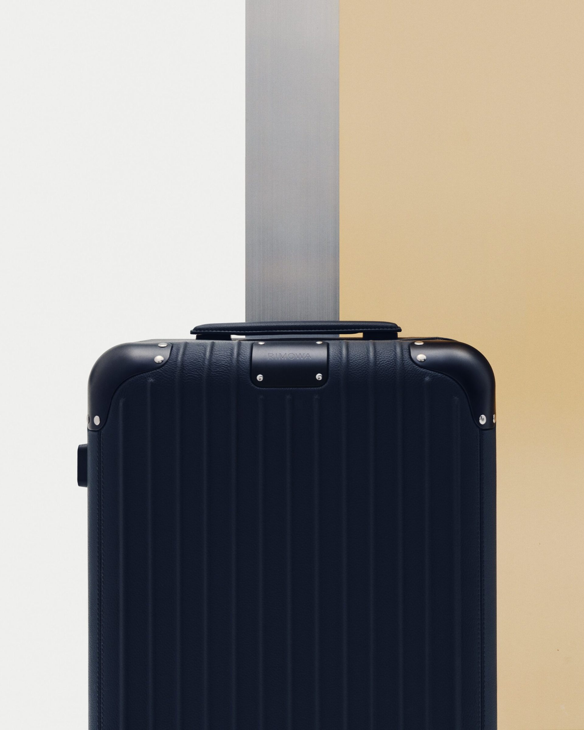 rimowa 1 — set design and set building by LOOPPP, Pantin, Paris (image 2 of 14)