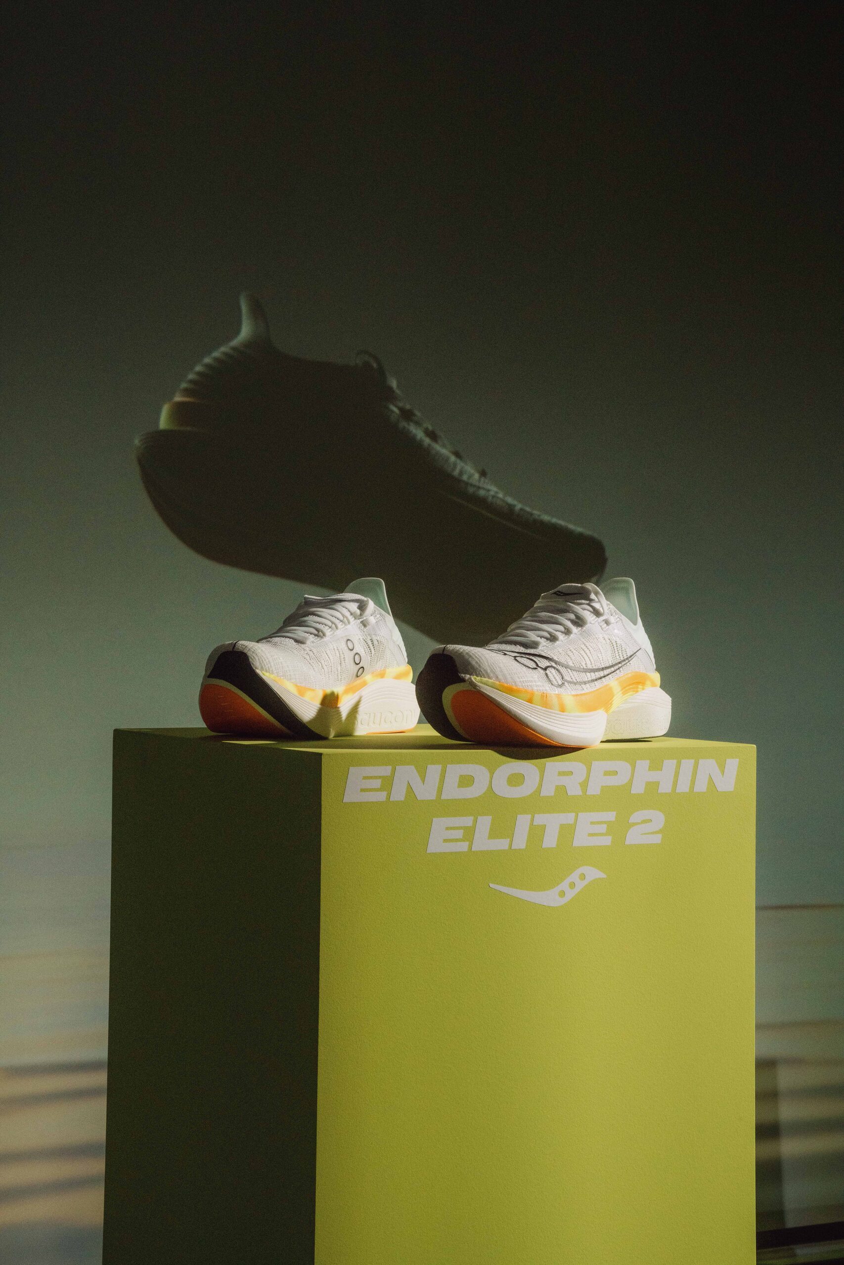 the maze Saucony & Views — set design and set building by LOOPPP, Pantin, Paris (image 7 of 10)